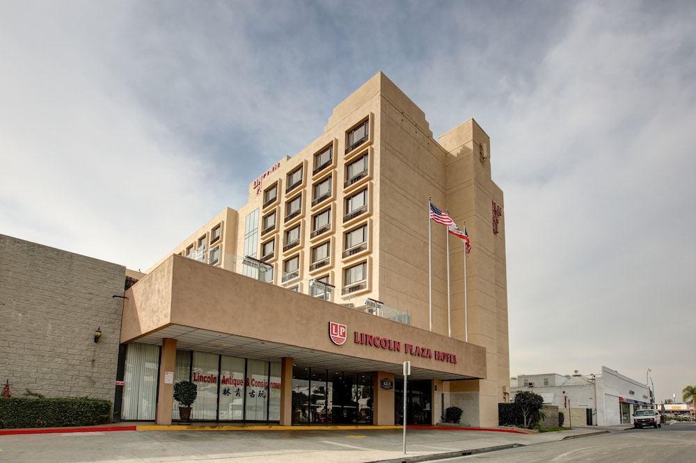 book-lincoln-plaza-hotel-in-monterey-park-hotels