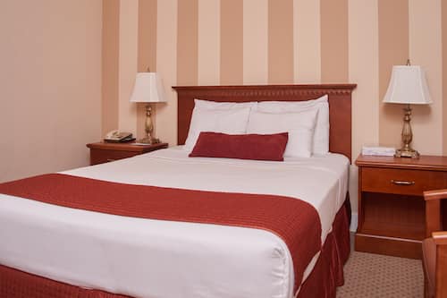 Hotel St James In New York Hotels Com Hotel St James In New York Hotels Com