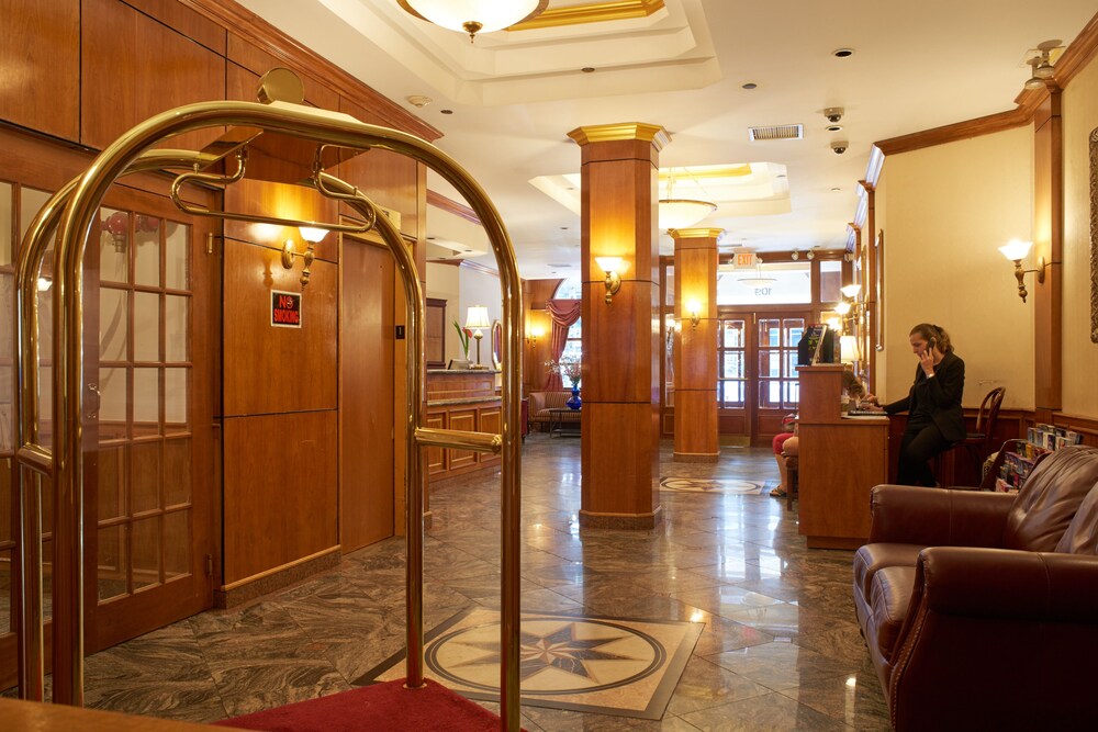 Hotel St James In New York Hotels Com