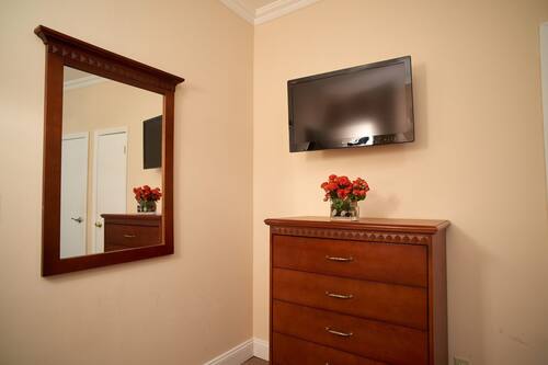 Book Hotel St James In New York Hotels Com Book Hotel St James In New York Hotels Com