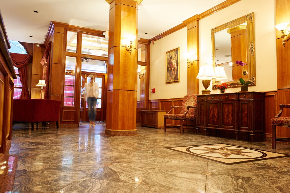 Book Hotel St James In New York Hotels Com