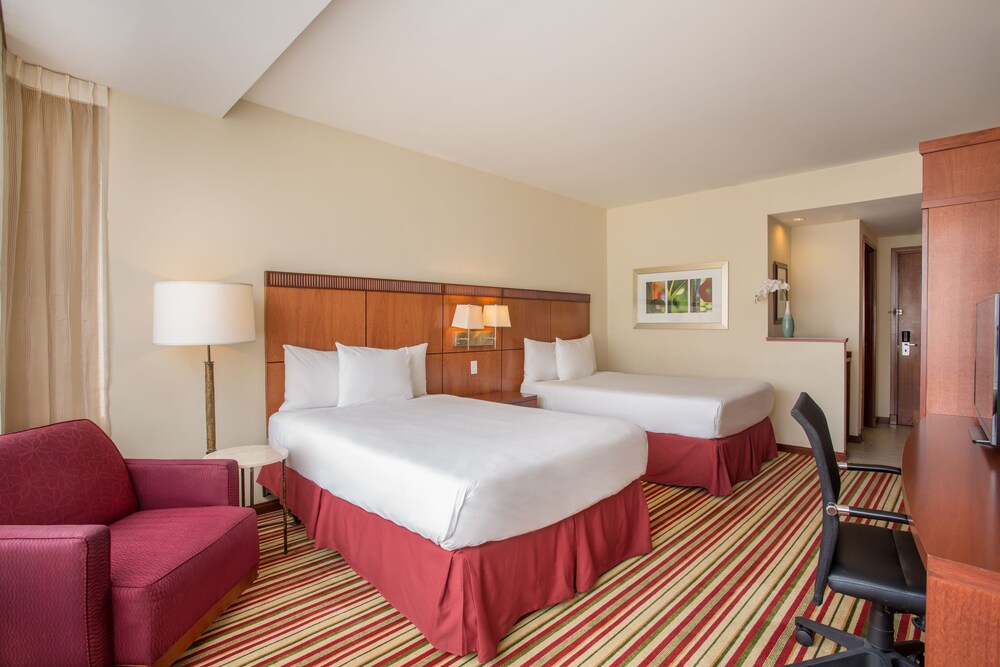 Courtyard Panama Multiplaza Mall Ciudad Panam   Hotels com