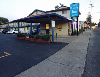 Top 10 Hotels In Hopland Mendocino County