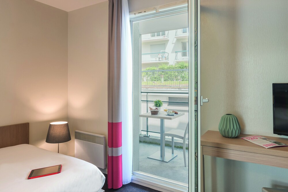 Appart City Nantes Quais De Loire Nantes Hotels Com