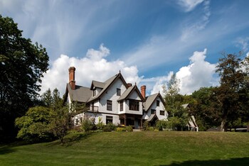 Top 10 Hotels In Sharon Connecticut