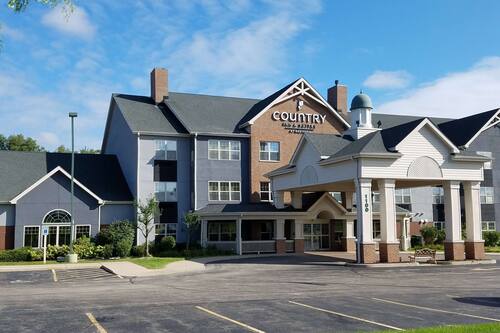 Country Inn Suites By Radisson Zion Il Zion United States Of America Zion Hotel Discounts Hotels Com Piggly Wiggly Holiday Hours 2022 Zion Il