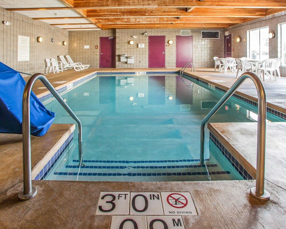 Book Sleep Inn And Suites In Wisconsin Rapids Hotels Sleep Inn And Suites Wisconsin Rapids Pool
