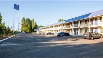 15 Closest Hotels To Lynden Pioneer Museum In