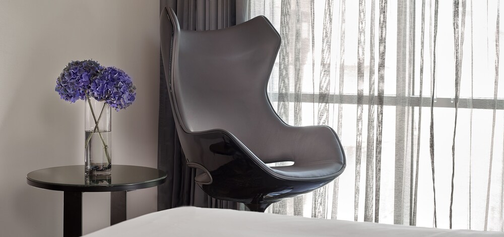 Book Park Plaza Riverbank London, London from $109/night ...