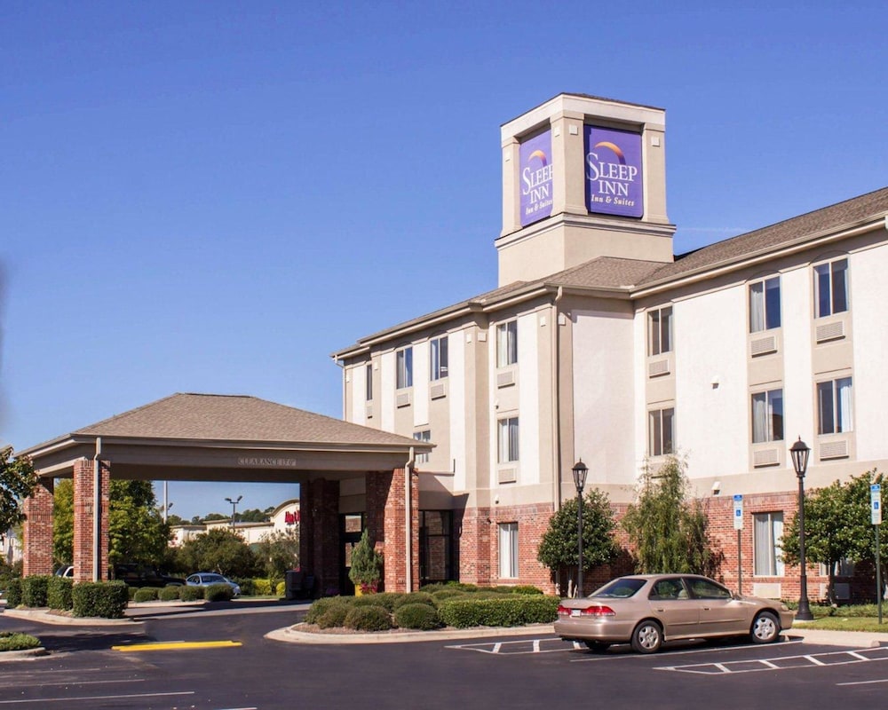 Book Sleep Inn Suites Smithfield In Hotels Sleep Inn Suites Smithfield