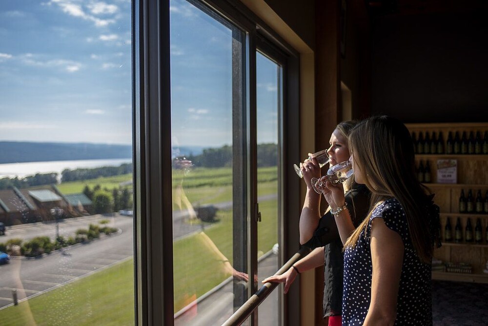 Book The Inn At Glenora Wine Cellars In Dundee Hotels The Inn At Glenora Wine Cellars Dundee Nearby