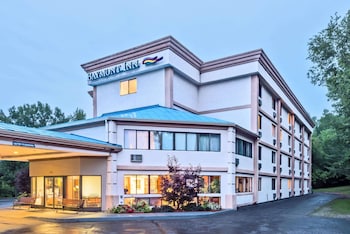 Top 10 Hotels In West Lebanon New Hampshire