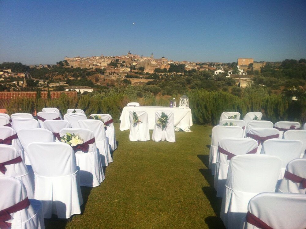 Book Hotel Cigarral El Bosque In Toledo Hotels Com