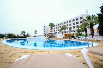 Picture of Maria Nova Lounge Hotel in Tavira
