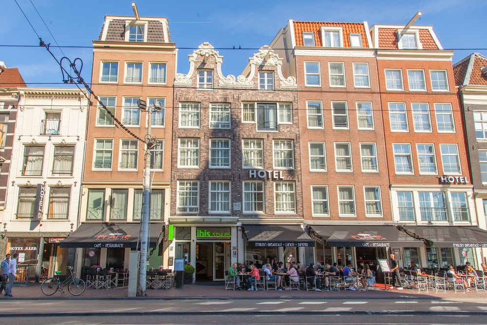 Book ibis Styles Amsterdam Central Station in Amsterdam