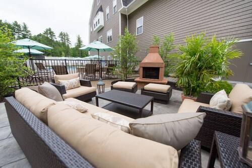 Book The Bedford Village Inn In Hotels Com Book The Bedford Village Inn In, Patio Furniture In Bedford Nh