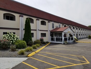 Top 10 Hotels In Bourne Machusetts Motels In Bourne