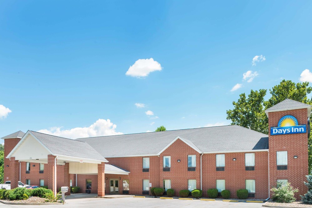 Book Days Inn By Wyndham St Peters Charles In Hotels Days Inn By Wyndham St Peters Charles