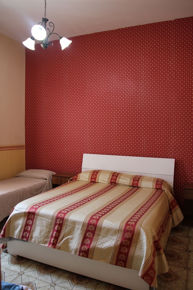 Prenota B&B Soggiorno Elia a Napoli - Hotels.com Prenota B&B Soggiorno Elia a Napoli - Hotels.com