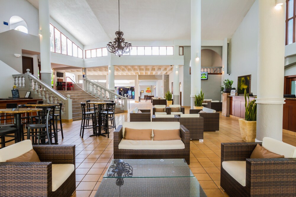 Book Wyndham Garden Palmas Del Mar in Humacao | Hotels.com