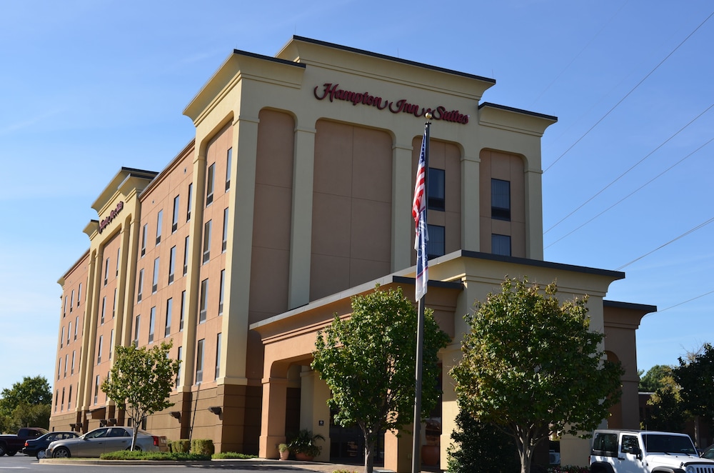 Book Hampton Inn Suites Frederick Fort Detrick In Hampton Inn Suites Frederick Fort Detrick Exterior