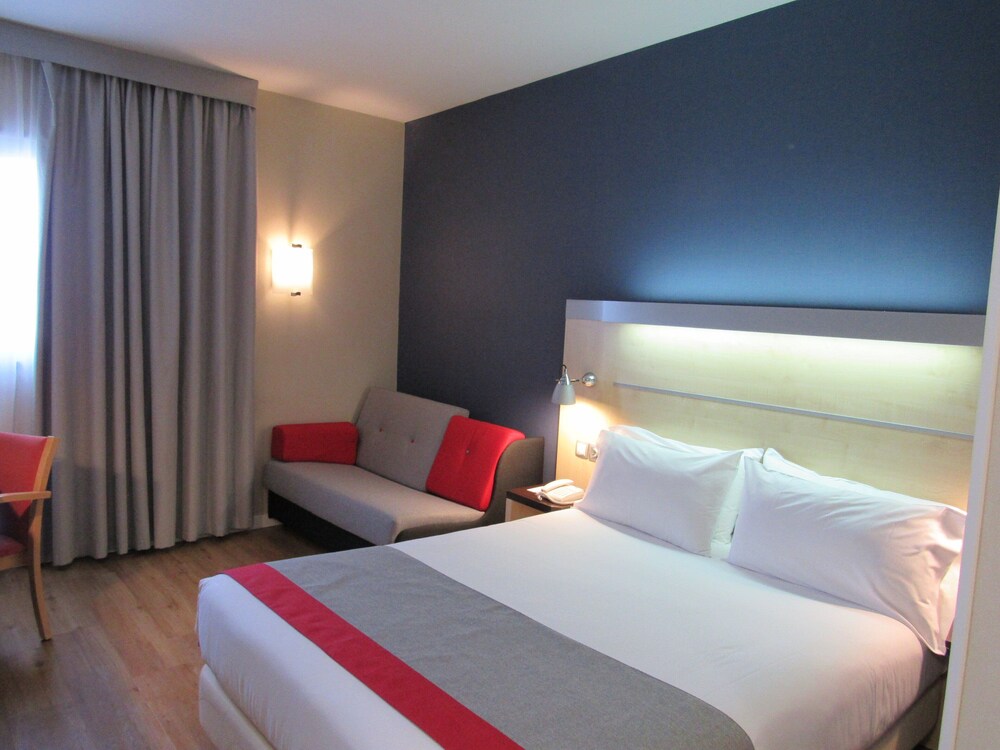 Book Holiday Inn Express Madrid Alcobendas In Alcobendas Hotels Com