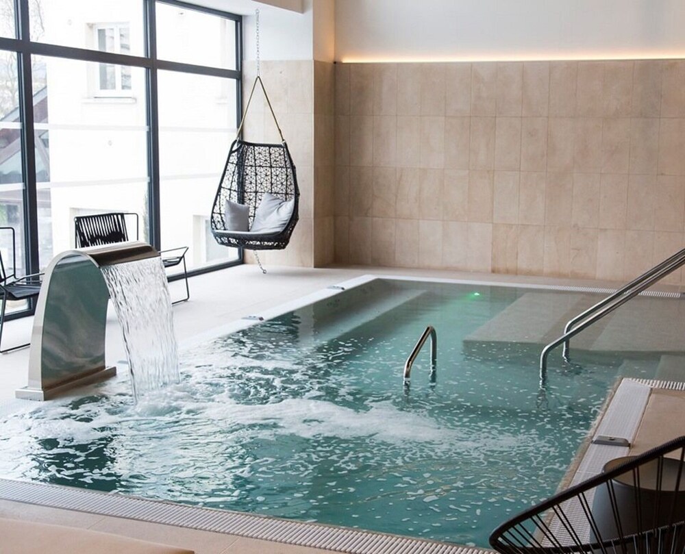 室内spa 浴缸