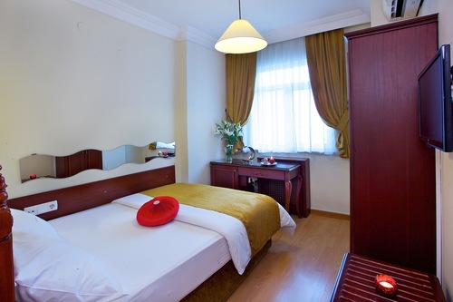 Hotel Ipek Palas Istanbul Hotels Com