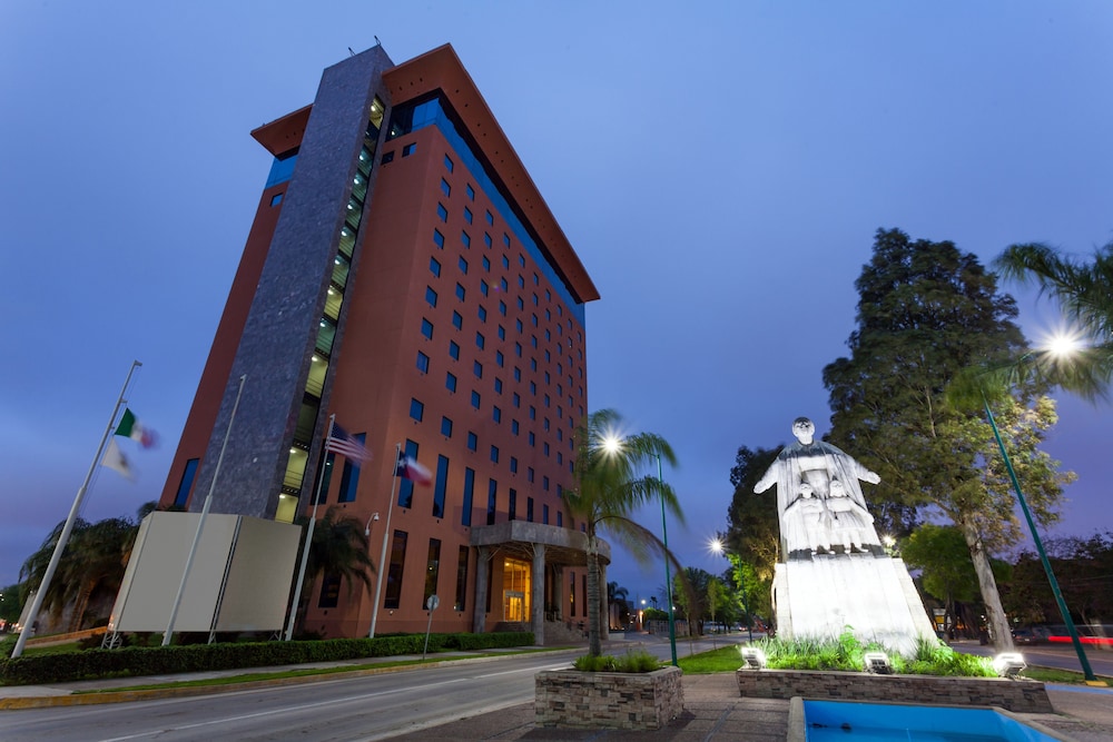 Book Best Western Plus Nuevo Laredo Inn Suites In Best Western Plus Nuevo Laredo Inn Suites