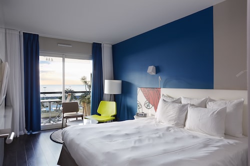 Book Hotel Napoleon In Menton Hotels Com