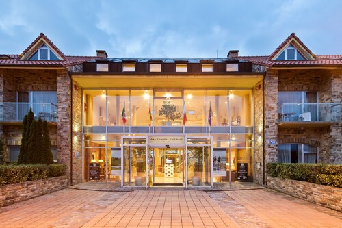 科米利亞斯市中心必去景點 介紹18 高第奇想屋旅遊資訊及高第奇想屋附近酒店推介