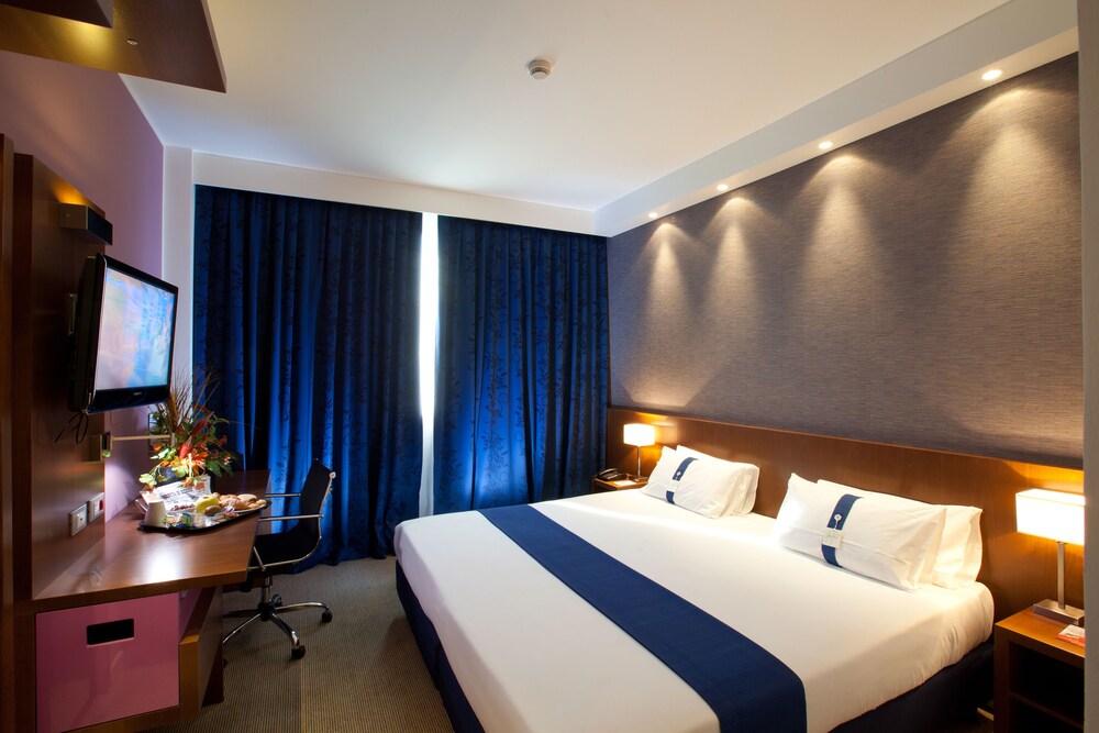 Book Holiday Inn Express Reggio Emilia An Ihg Hotel In Reggio Nell Emilia Hotels Com