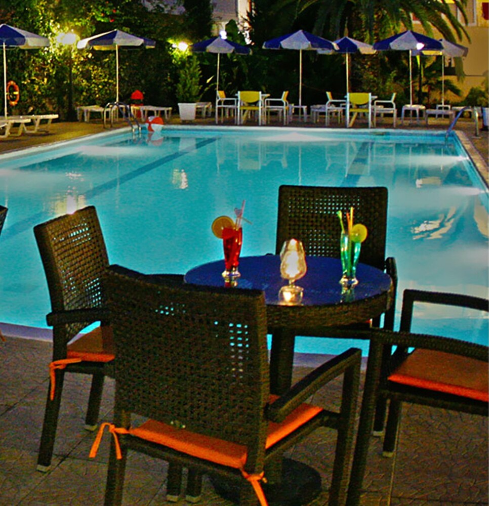 ionis art hotel laganas zante