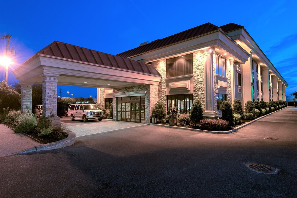 Book Five Towns Inn Jfk Airport In Lawrence Hotels Com