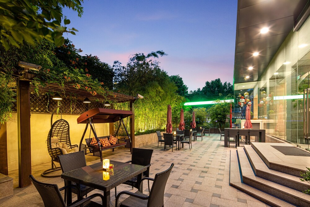 ホリデイ イン上海虹橋セントラル 上海虹桥君丽假日酒店 上海 の宿泊予約 ホテルズドットコム