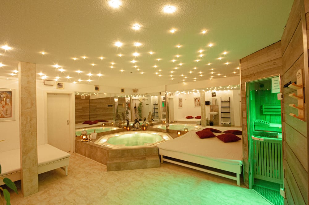 RelaxWellnesshotelStuttgart in Stuttgart RelaxWellnesshotelStuttgart in Stuttgart