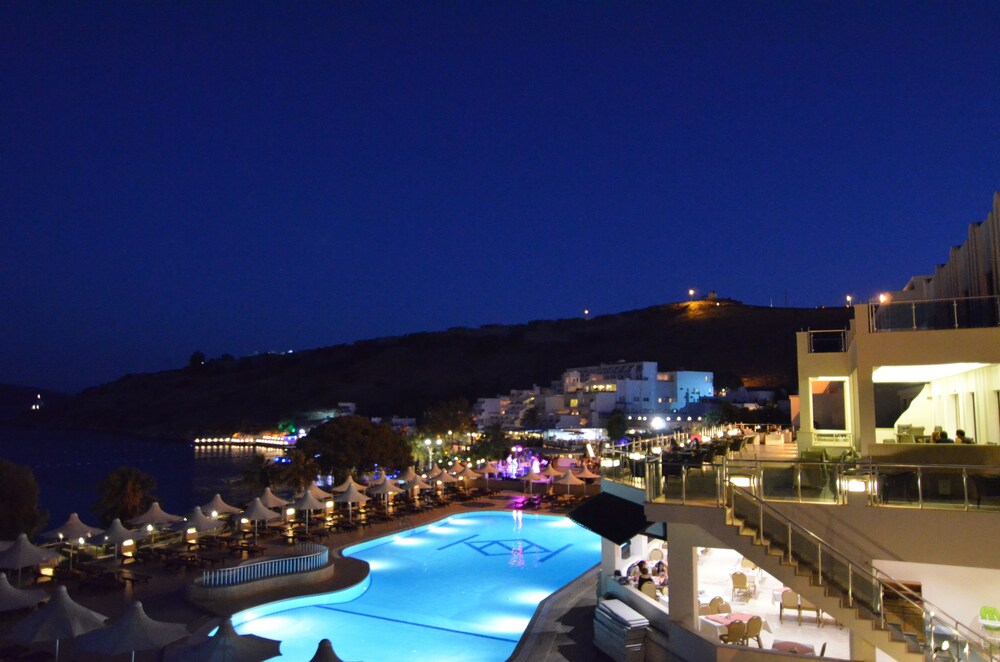 book azka hotel in bodrum hotels com