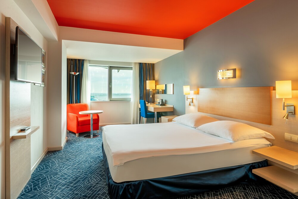 احجز بارك إن باي راديسون باكو في باكو قارن أسعار الفنادق في باكو