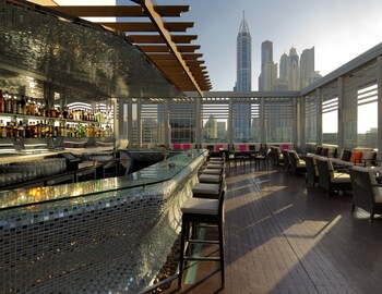 A(z) Radisson Blu Hotel, Dubai Media City hotel fényképe itt: Dubai
