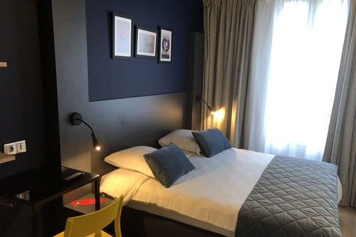 Hotel Des Arts Bastille Paris France Paris Hotel Discounts Hotels Com