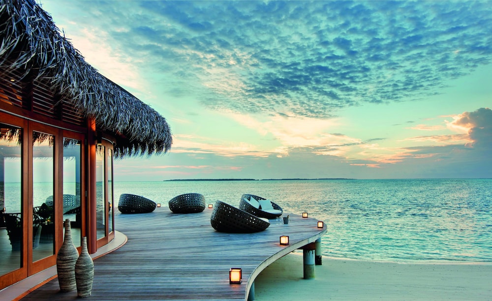 Book Hideaway Beach Resort And Spa In Dhonakulhi Hotels Hideaway Beach Resort And Spa Dhonakulhi