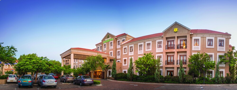 Book Rmont Mondior Gaborone In Hotels Rmont Mondior Gaborone