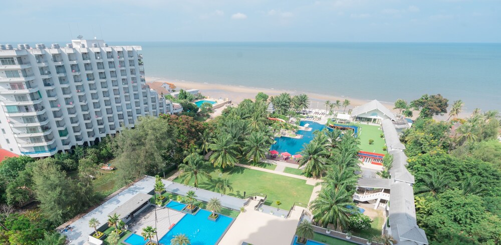 Book Novotel Hua Hin Cha Am Beach Resort Spa In Cha Am Hotels Com