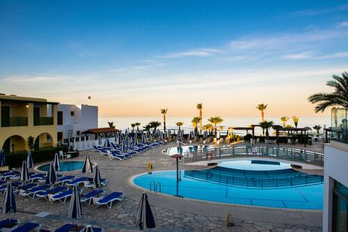 book kefalos beach tourist village in paphos and vicinity hotels com