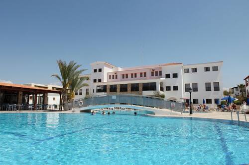book kefalos beach tourist village in paphos and vicinity hotels com