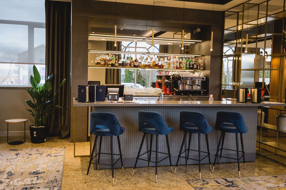 Book Mercure Sibiu Airport In Sibiu Hotels Com