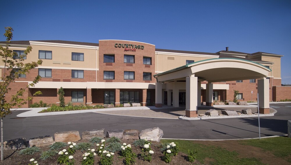 Book Courtyard By Marriott Hamilton In Hotels Courtyard By Marriott Hamilton