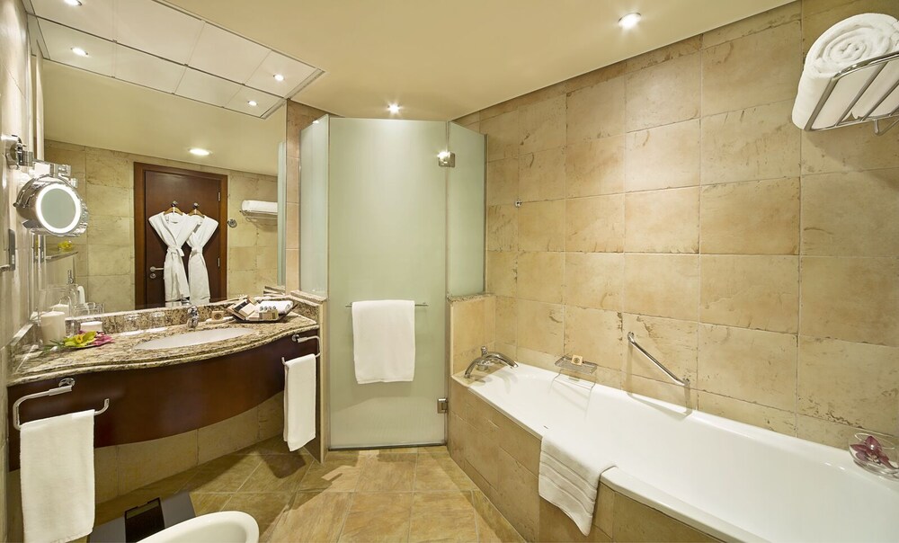 Book Danat Jebel Dhanna Resort In Jebel Dhanna Hotels Com