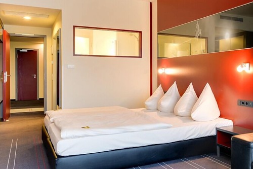 Novina Hotel Herzogenaurach Herzo Base In Herzogenaurach Book On Hotels Com