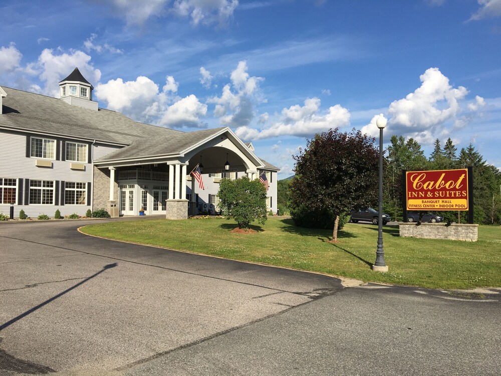 Cabot Inn Suites Lancaster Info Photos Reviews Book At Cabot Inn Suites Lancaster